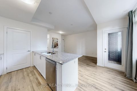 Photo 8 at 112 - 370 D Red Maple Road, Langstaff, Richmond Hill
