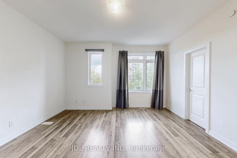 Photo 13 at 112 - 370 D Red Maple Road, Langstaff, Richmond Hill