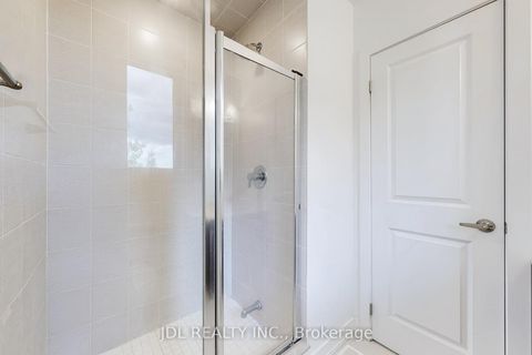 Photo 18 at 112 - 370 D Red Maple Road, Langstaff, Richmond Hill
