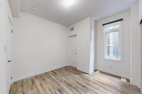 Photo 19 at 112 - 370 D Red Maple Road, Langstaff, Richmond Hill