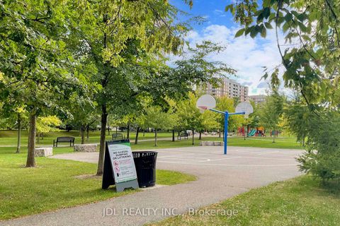 Photo 27 at 112 - 370 D Red Maple Road, Langstaff, Richmond Hill