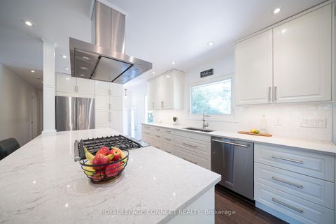 Photo 10 at 338 Sawyer Road, WO West, Oakville