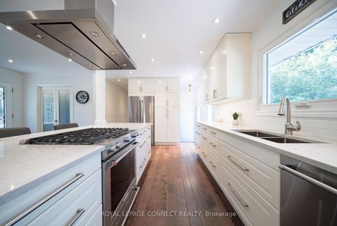 Photo 11 at 338 Sawyer Road, WO West, Oakville