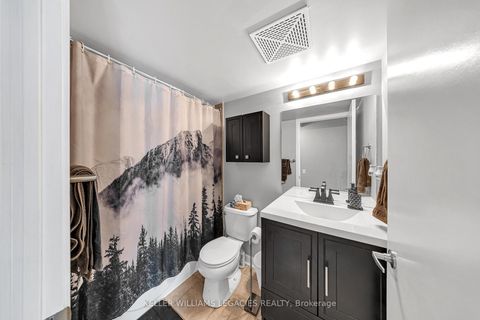 Photo 4 at 646 - 525 Wilson Avenue, Clanton Park, Toronto