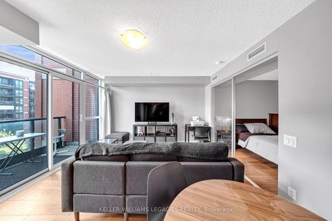 Photo 8 at 646 - 525 Wilson Avenue, Clanton Park, Toronto