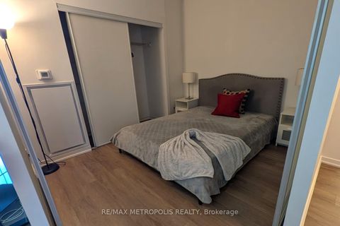 Photo 4 at 813 - 55 East Liberty Street, Niagara, Toronto