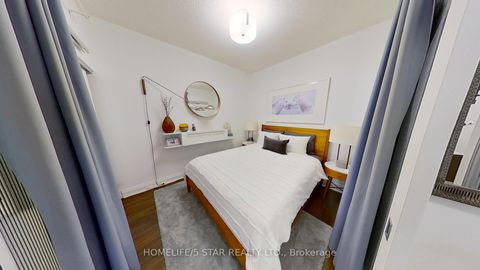 Photo 7 at 209 - 25 SCRIVENER Square, Moore Park, Toronto