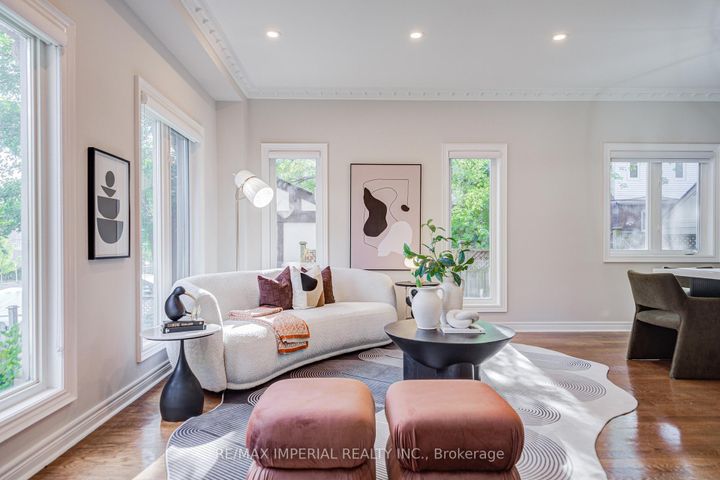 Photo 4 at 206 Hollywood Avenue, Willowdale East, Toronto