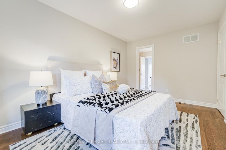 Photo 35 at 206 Hollywood Avenue, Willowdale East, Toronto