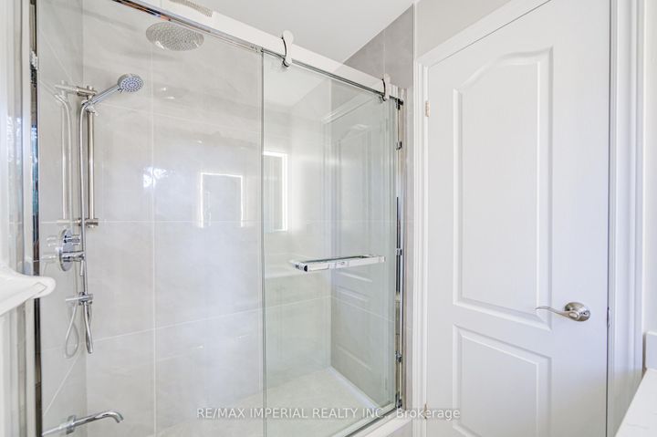 Photo 42 at 206 Hollywood Avenue, Willowdale East, Toronto