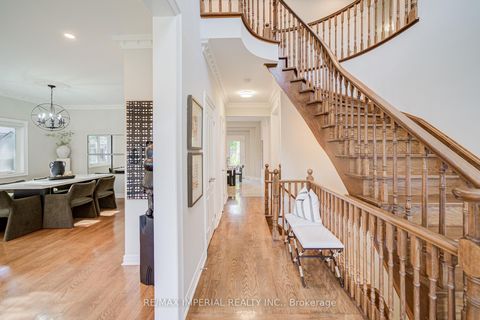Photo 12 at 206 Hollywood Avenue, Willowdale East, Toronto