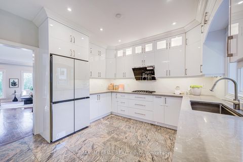 Photo 17 at 206 Hollywood Avenue, Willowdale East, Toronto