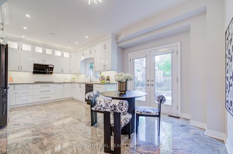 Photo 18 at 206 Hollywood Avenue, Willowdale East, Toronto
