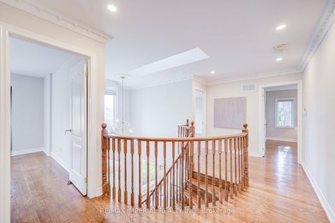 Photo 25 at 206 Hollywood Avenue, Willowdale East, Toronto