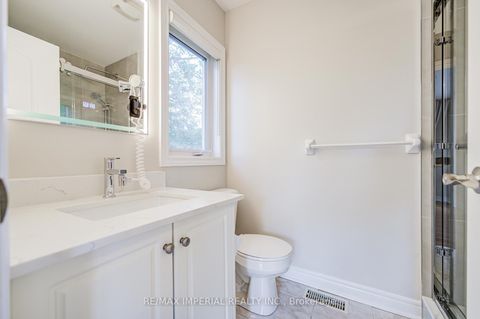 Photo 41 at 206 Hollywood Avenue, Willowdale East, Toronto