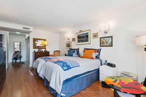 Photo 18 at 603 - 135 George Street S, Waterfront Communities C8, Toronto