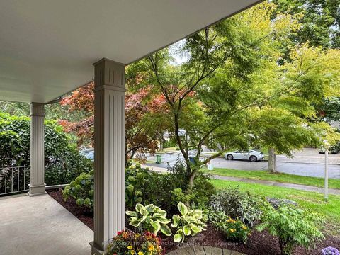 Photo 3 at 69 Tanbark Crescent, Don Mills, Toronto