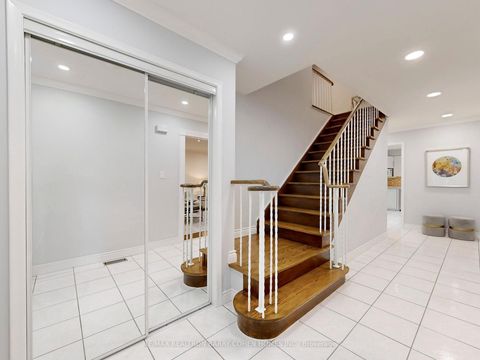 Photo 4 at 69 Tanbark Crescent, Don Mills, Toronto