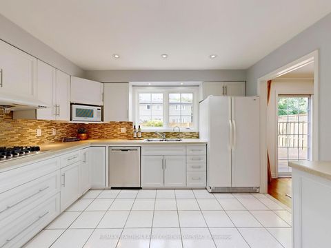 Photo 11 at 69 Tanbark Crescent, Don Mills, Toronto