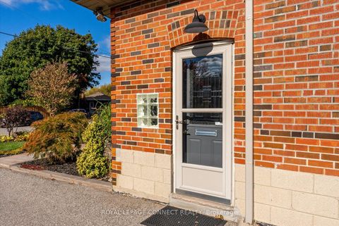 Photo 3 at 47 Brenda Crescent, Kennedy Park, Toronto