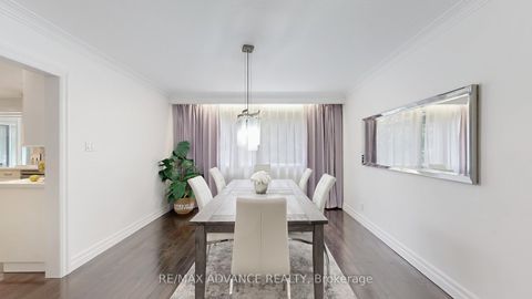 Photo 7 at 9 Carluke Crescent, Windfields, Toronto Photo 7 at 9 Carluke Crescent, Windfields, Toronto