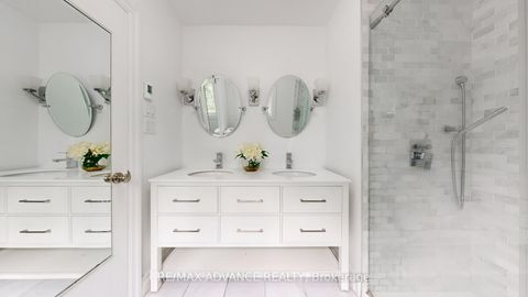 Photo 26 at 9 Carluke Crescent, Windfields, Toronto