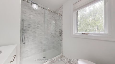 Photo 27 at 9 Carluke Crescent, Windfields, Toronto
