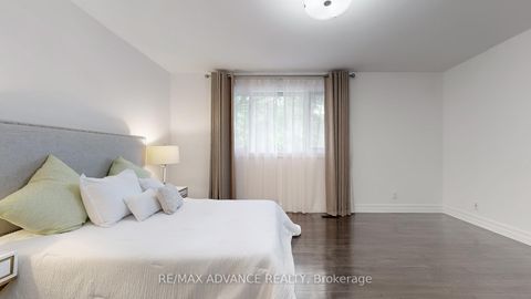 Photo 29 at 9 Carluke Crescent, Windfields, Toronto