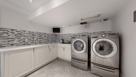 Photo 43 at 9 Carluke Crescent, Windfields, Toronto
