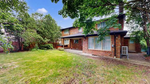 Photo 46 at 9 Carluke Crescent, Windfields, Toronto