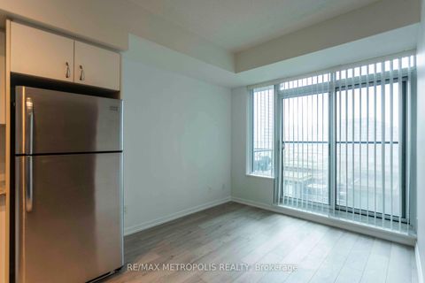 Photo 3 at 717 - 55 East Liberty Street, Niagara, Toronto