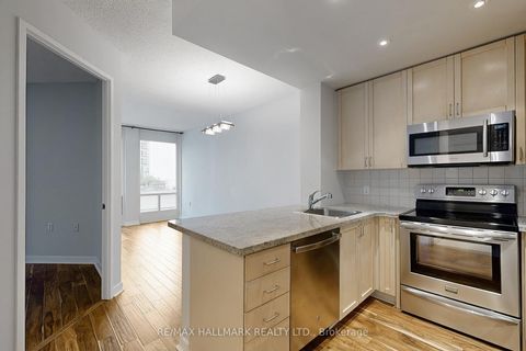 Photo 2 at 1403 - 85 Bloor Street E, Yonge Corridor, Toronto Photo 2 at 1403 - 85 Bloor Street E, Yonge Corridor, Toronto