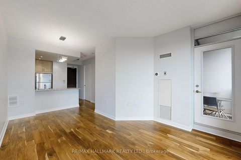 Photo 9 at 1403 - 85 Bloor Street E, Yonge Corridor, Toronto Photo 9 at 1403 - 85 Bloor Street E, Yonge Corridor, Toronto