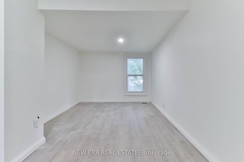 Photo 11 at 990 Dovercourt Road, Junction, Toronto