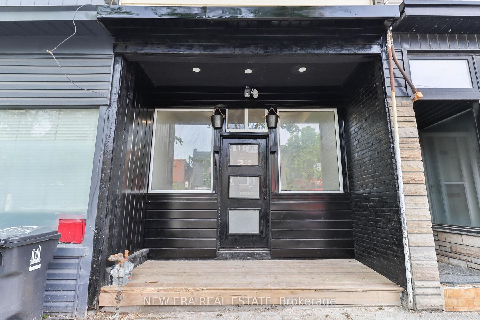 990 Dovercourt Road, Junction, Toronto 