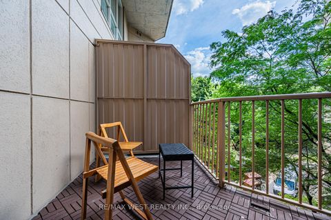 Photo 9 at 430 - 139 Merton Street, Mount Pleasant West, Toronto