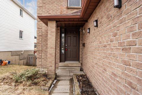 Photo 2 at 55 Browning Trail, Letitia Heights, Barrie Photo 2 at 55 Browning Trail, Letitia Heights, Barrie