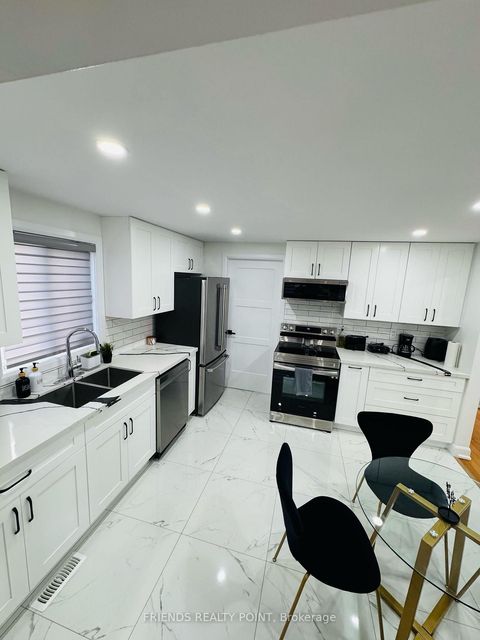 Photo 8 at 55 Browning Trail, Letitia Heights, Barrie