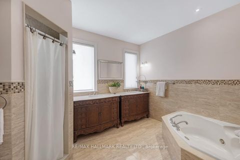 Photo 21 at 76 Deerchase Circle, Islington Woods, Vaughan