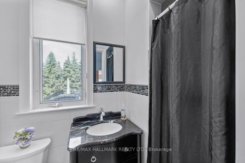 Photo 23 at 76 Deerchase Circle, Islington Woods, Vaughan