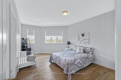 Photo 24 at 76 Deerchase Circle, Islington Woods, Vaughan