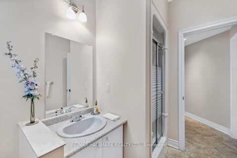 Photo 30 at 76 Deerchase Circle, Islington Woods, Vaughan