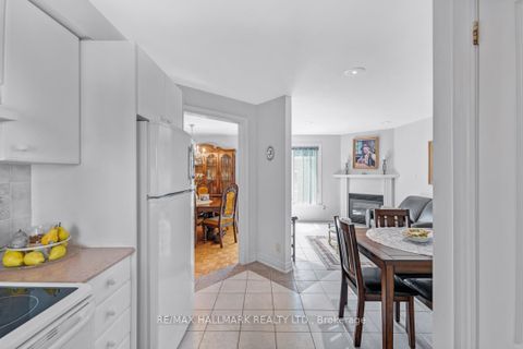 Photo 35 at 76 Deerchase Circle, Islington Woods, Vaughan