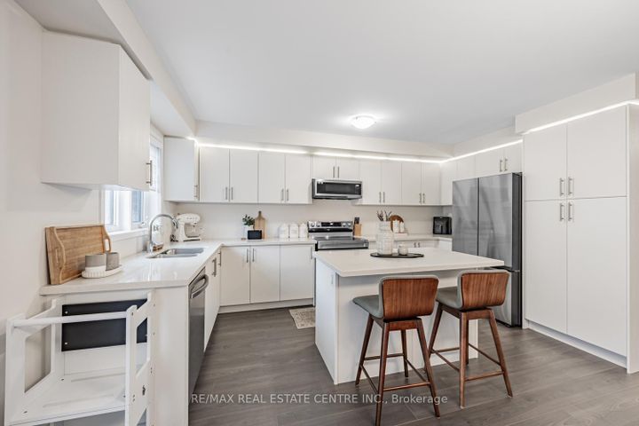 Photo 9 at 1310 Bradenton Path, Eastdale, Oshawa