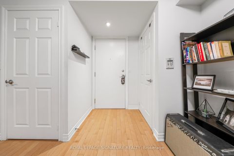 Photo 1 at 343 - 250 Wellington Street W, Waterfront Communities C1, Toronto