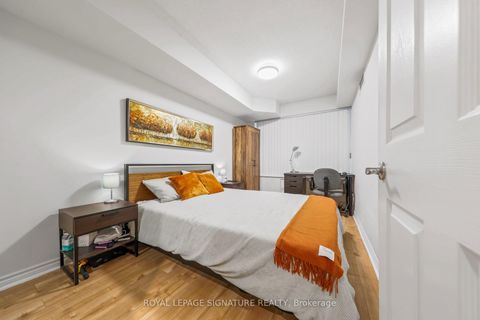 Photo 14 at 343 - 250 Wellington Street W, Waterfront Communities C1, Toronto