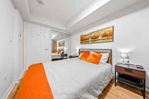 Photo 15 at 343 - 250 Wellington Street W, Waterfront Communities C1, Toronto