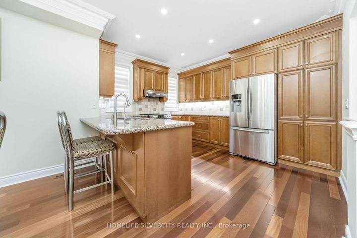 Photo 11 at 1587 Hallstone Road, Bram West, Brampton