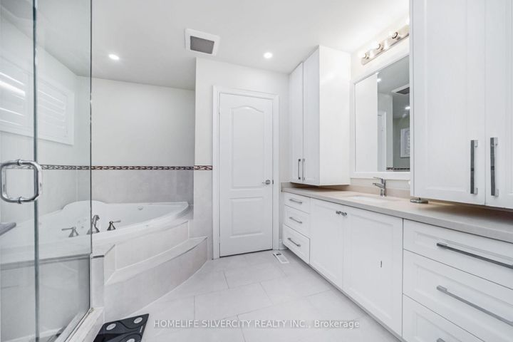 Photo 24 at 1587 Hallstone Road, Bram West, Brampton