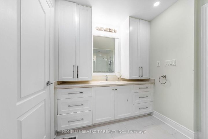 Photo 26 at 1587 Hallstone Road, Bram West, Brampton